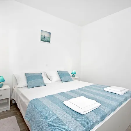 Apartments Frado Novalja Room photo