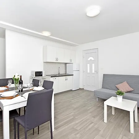 Apartments Frado Novalja Room photo