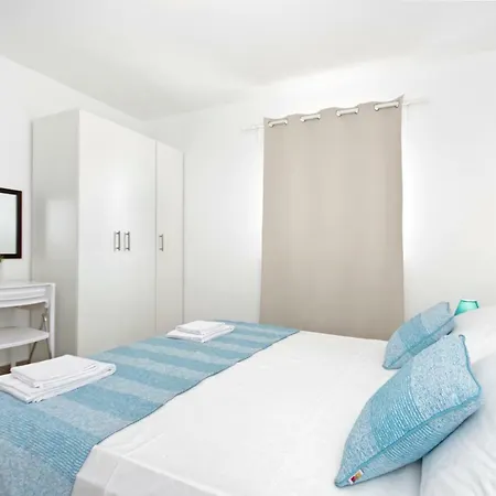 Apartments Frado Novalja Room photo