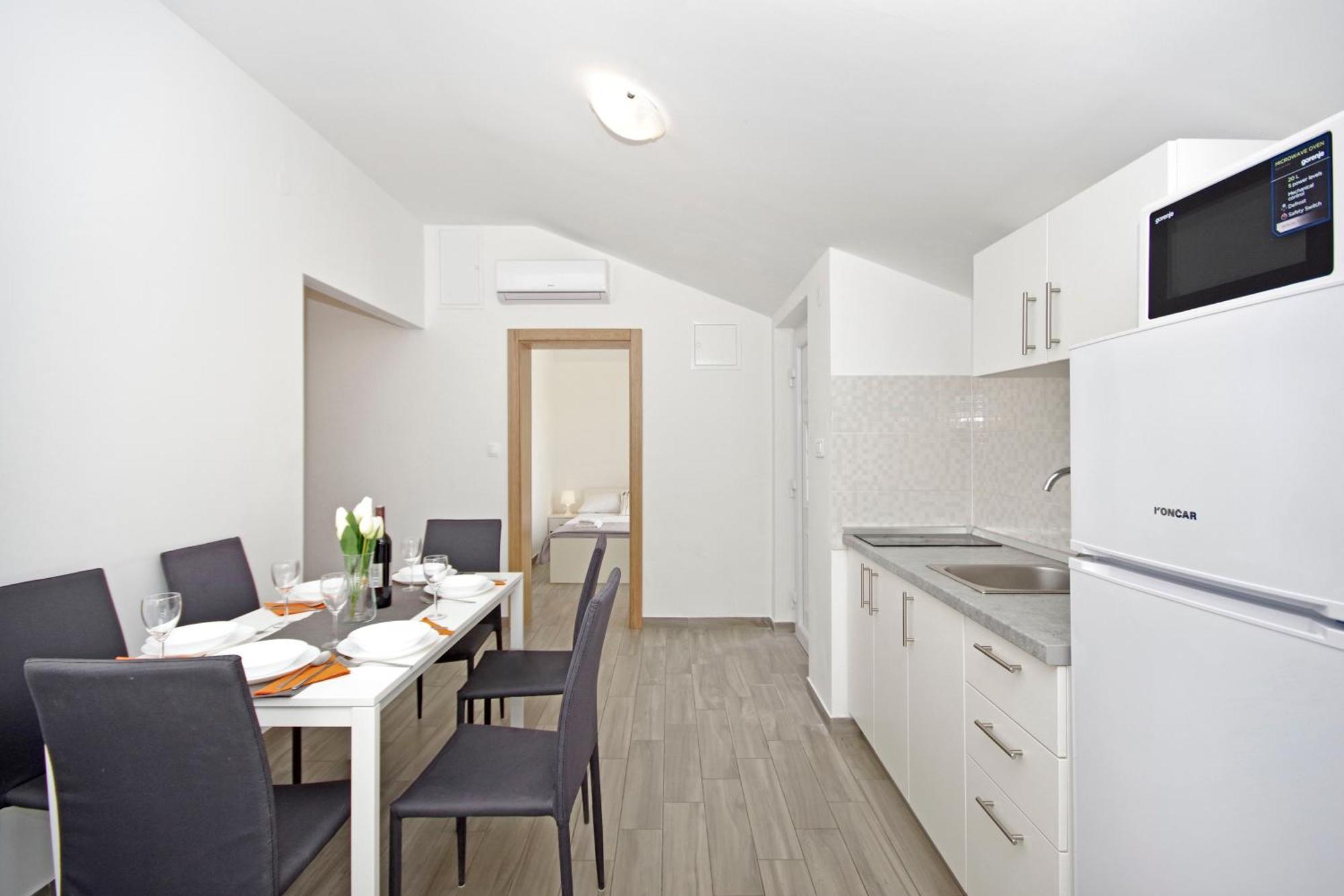 Apartman Frado *