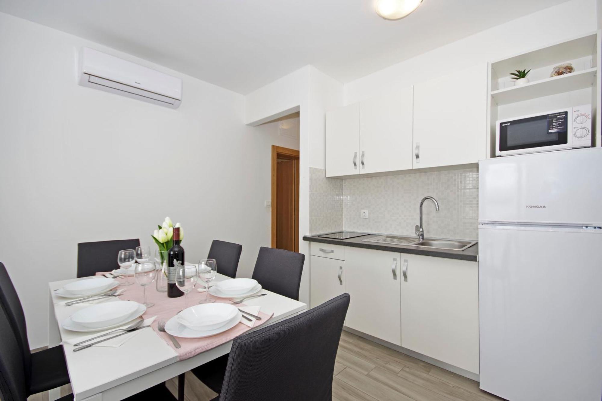 Apartman Frado *