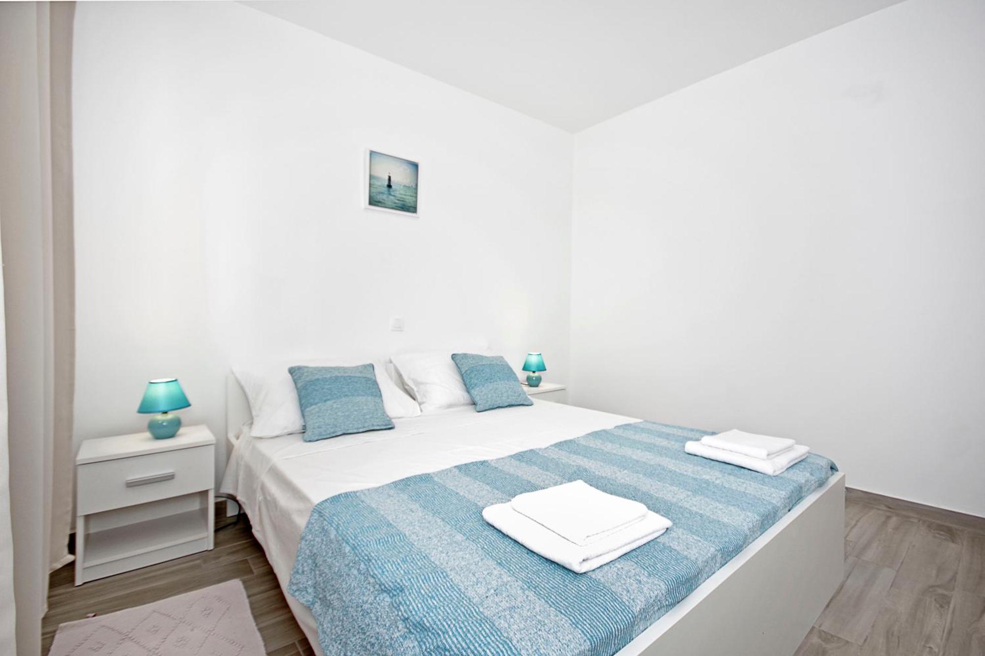 Apartman Frado Novalja